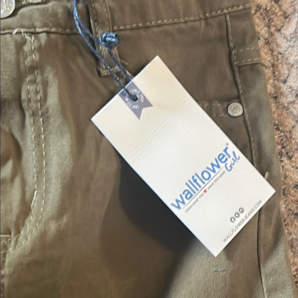 Olive Cargo Midi Skirt - Picture 2 of 4